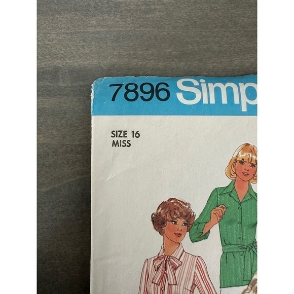 Simplicity Vintage Uncut Misses Blouses Size 16 Pattern No 7896 - Picture 2 of 7